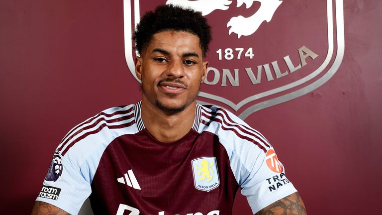 Marcus Rashford jätti Manchester Unitedin, jossa hän oli pelannut kymmenen vuotta Marcus Rashford jätti Manchester Unitedin, jossa hän oli pelannut kymmenen vuotta